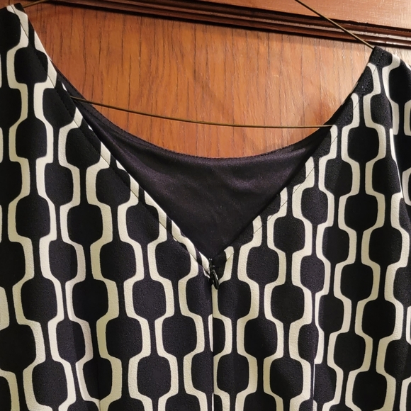 Dress - Picture 4 of 6